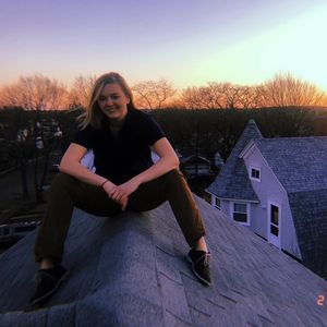 Meet your Posher, Lauren